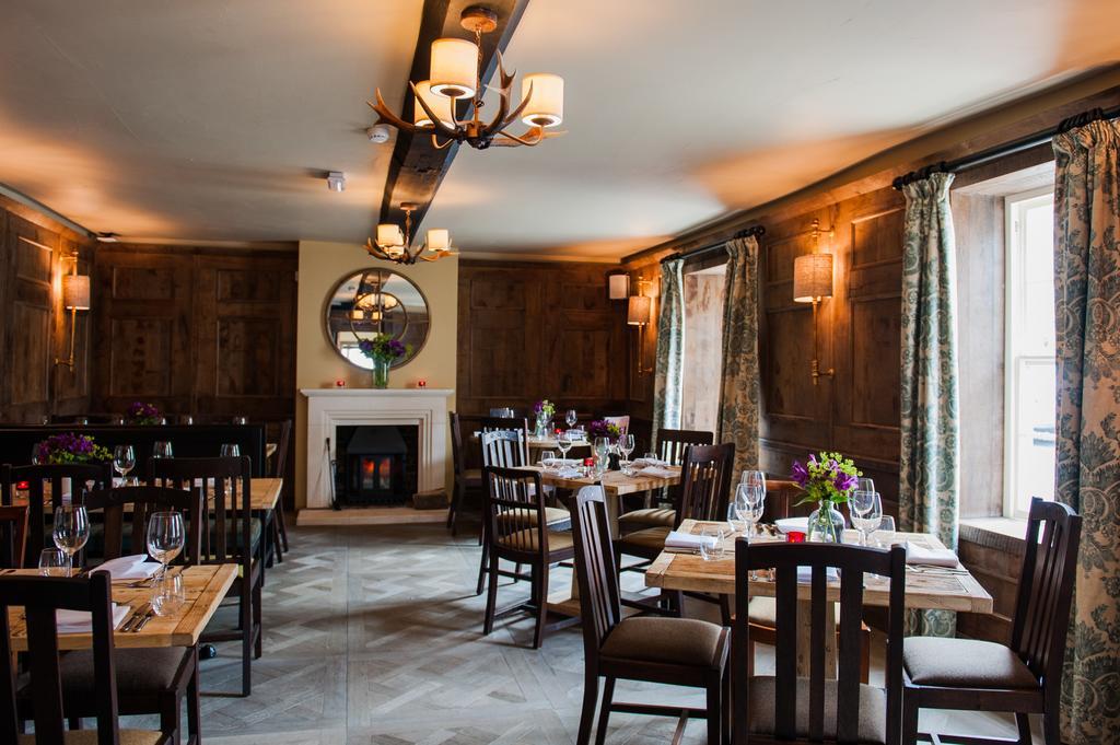 The White Hart, Overton Exterior photo